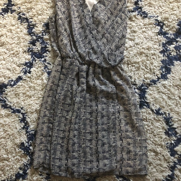 Forever21 dress - Picture 2 of 5